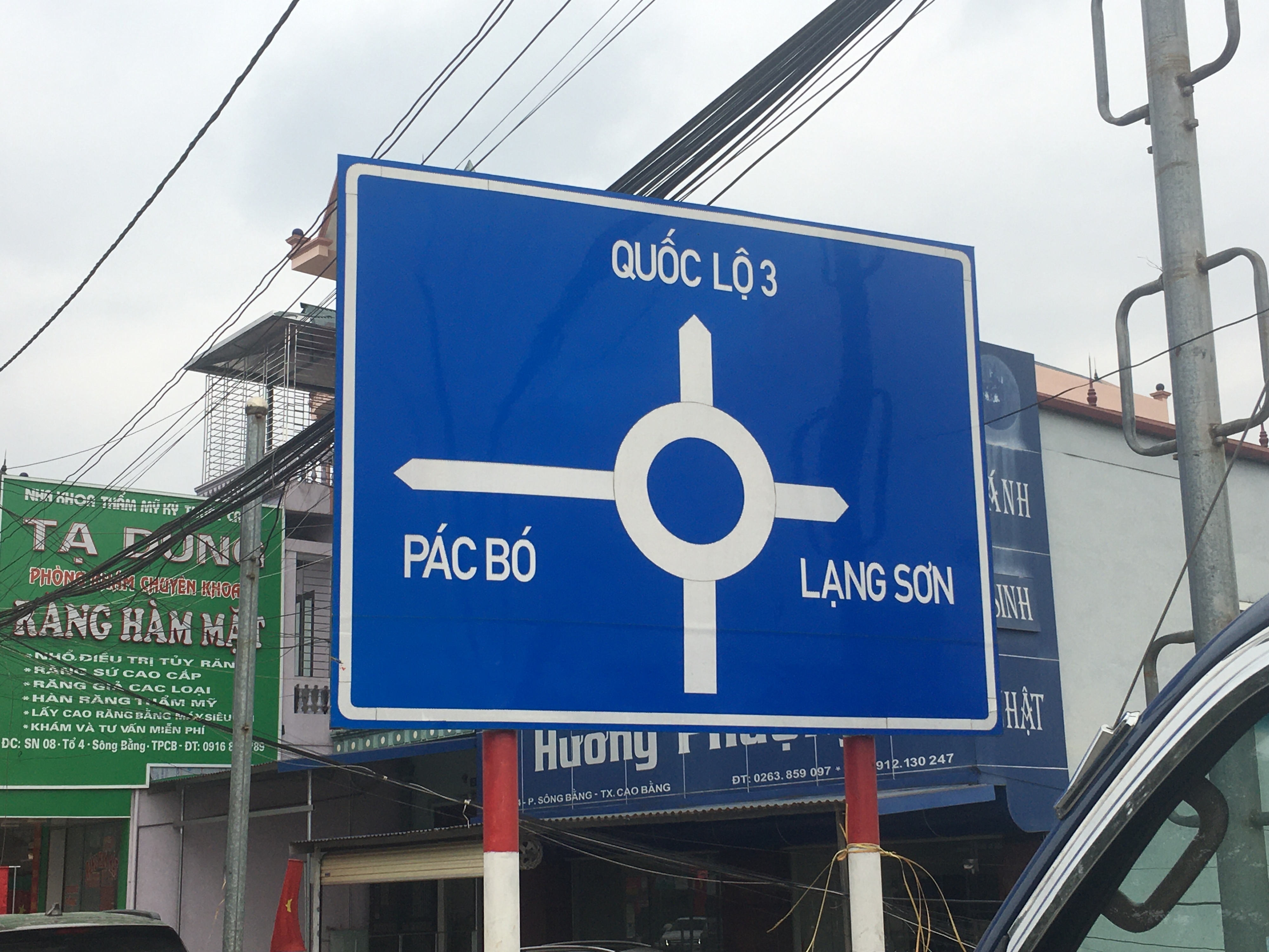 Làm biển báo chỉ dẫn giao thông decal 3m phản quang tại hà nôi